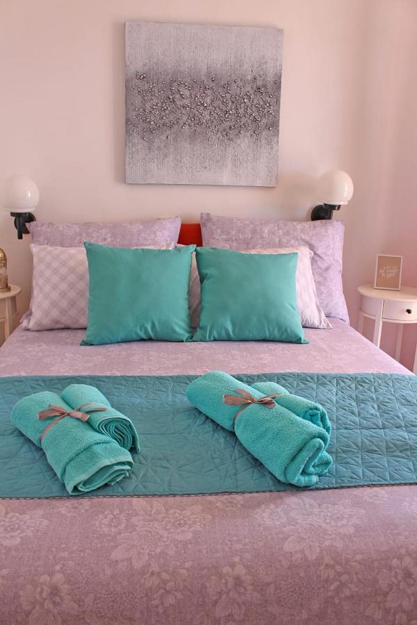 Apartments Gabriela Дрвеник Екстер'єр фото